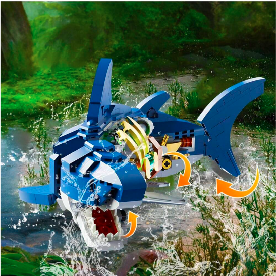 Mechanical Shark Building Set - With Display Stand And Light